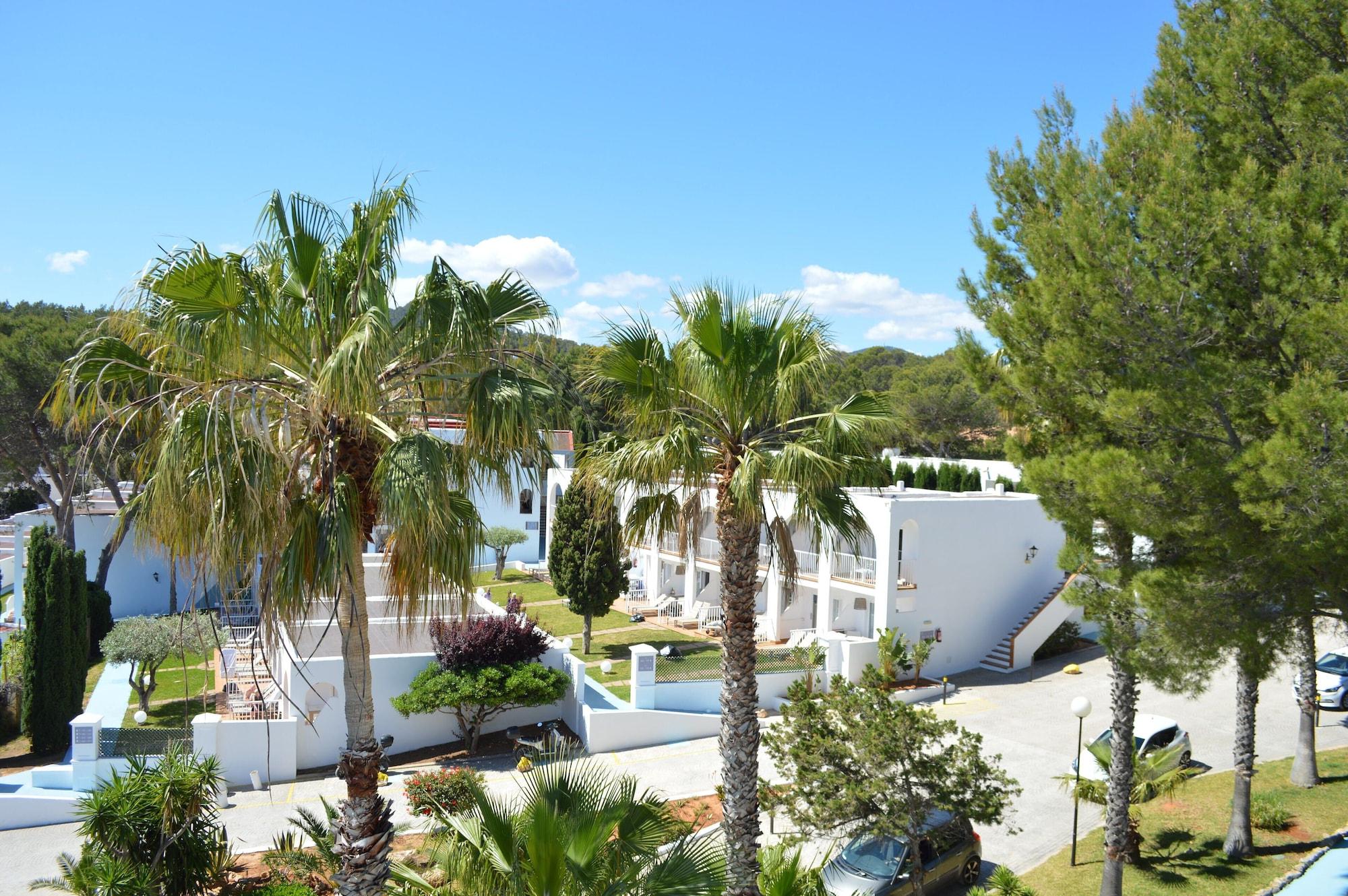 Bg Portinatx Beach Club Hotel Exterior photo