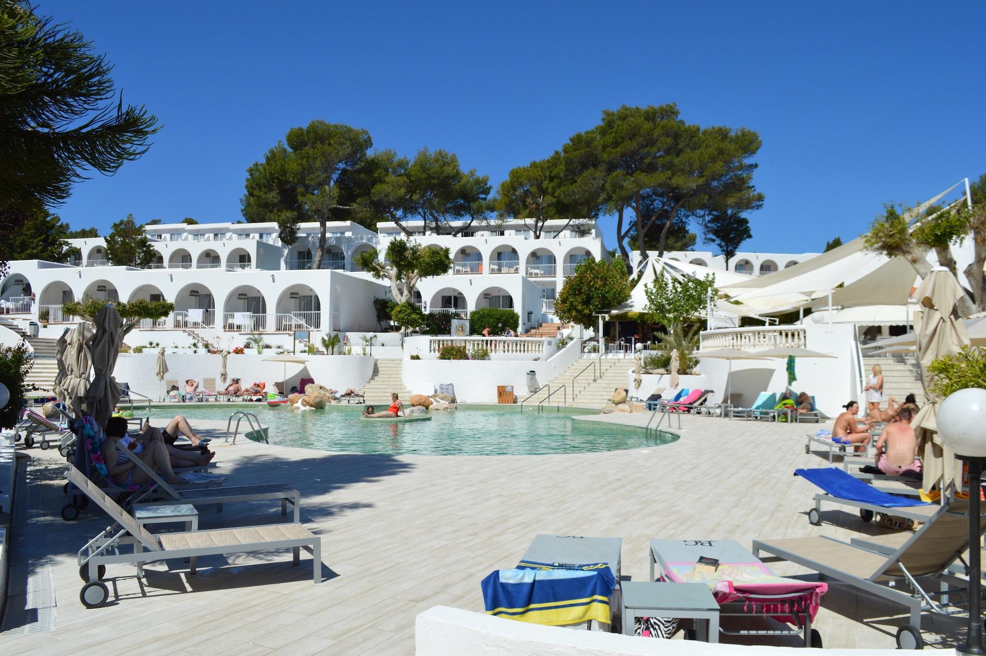 Bg Portinatx Beach Club Hotel Exterior photo